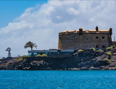 Museo Internacional de Arte Contemporáneo MIAC Castillo de San José